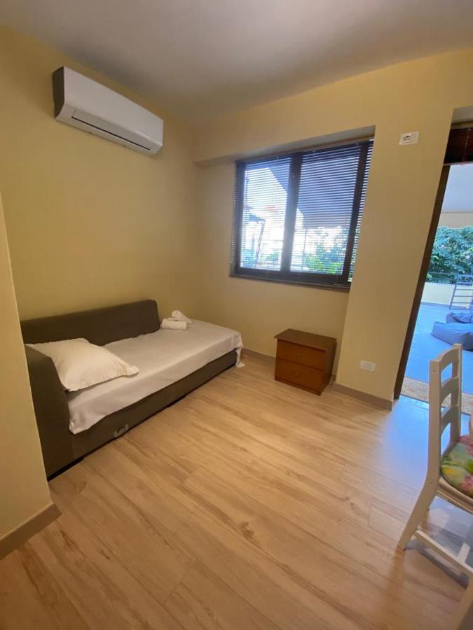 Saranda Beach Apartment المظهر الخارجي الصورة