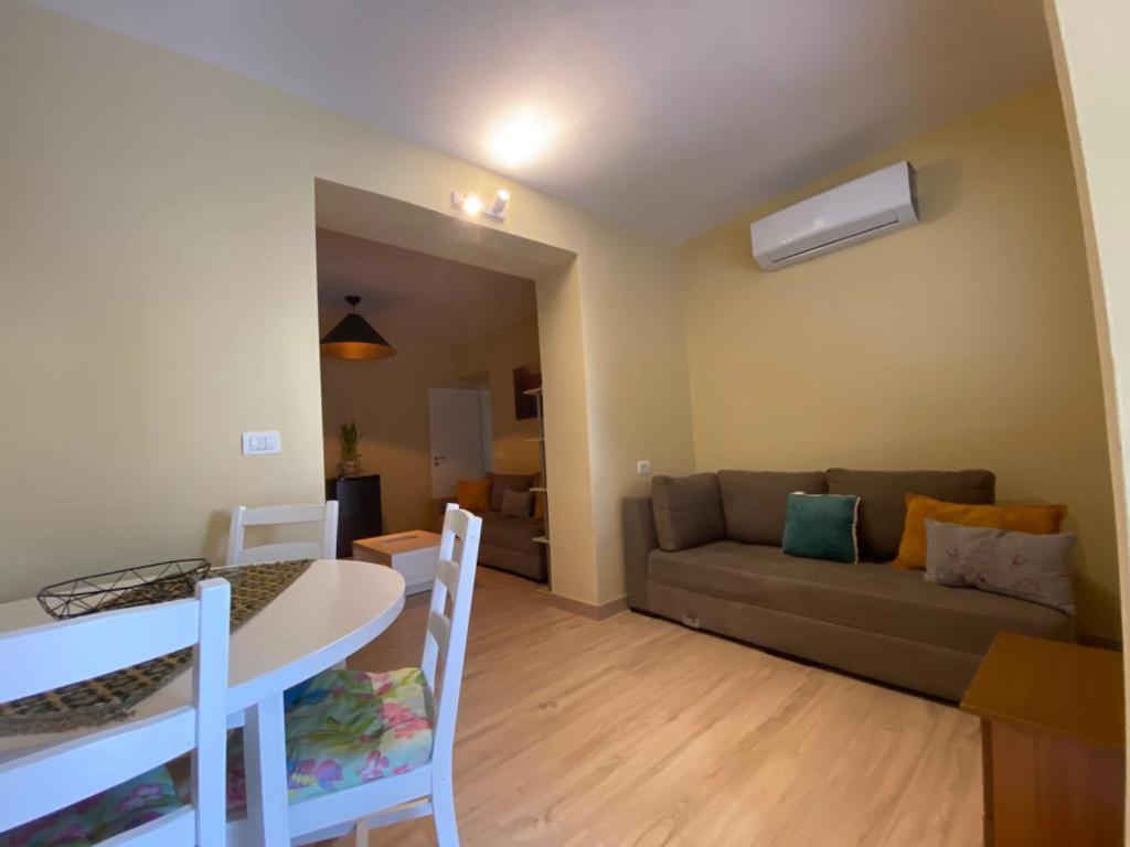 Saranda Beach Apartment المظهر الخارجي الصورة